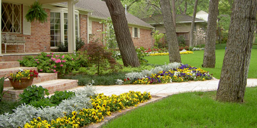 Spring Landscaping Checklist for Texas Homeowners